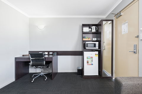 The Stirling Hotel Rockhampton - Sydney 4u 9