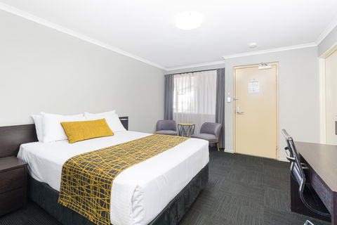 The Stirling Hotel Rockhampton - Sydney 4u 17