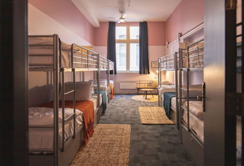 United Backpackers - Sydney 4u 11