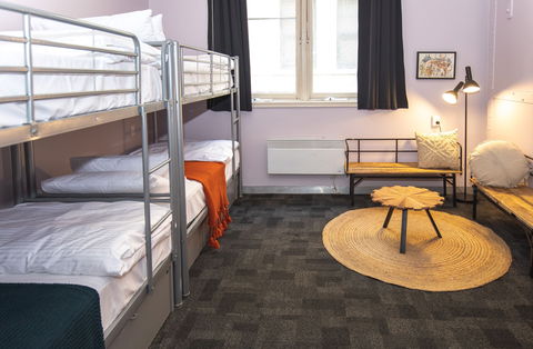 United Backpackers - Sydney 4u 12