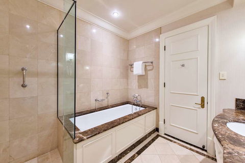 Treasury Brisbane - Accommodation Sydney 3