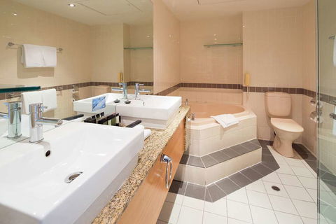 Royal On The Park - Accommodation Sydney 12