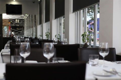 Jephson Hotel - Accommodation Sydney 10