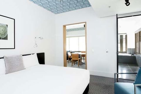 Peppers Gallery Hotel, Canberra - Accommodation Sydney 12