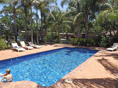 Adelaide Caravan Park - Sydney 4u 7