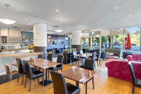 Nesuto Canberra Apartment Hotel - Sydney 4u 8