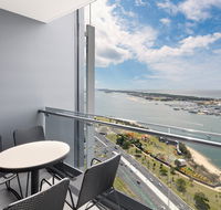 Meriton Suites Southport - Accommodation Sydney