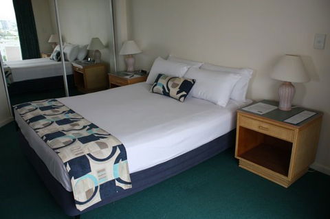 Alpha Sovereign Hotel Gold Coast - Sydney 4u 4