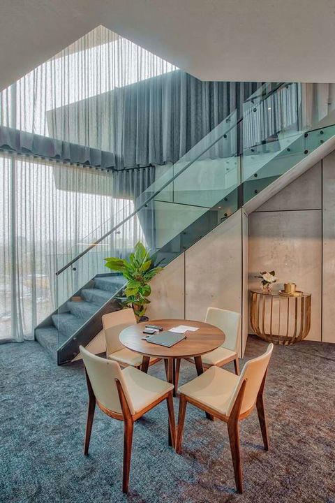Eatons Hill Hotel - Sydney 4u 12
