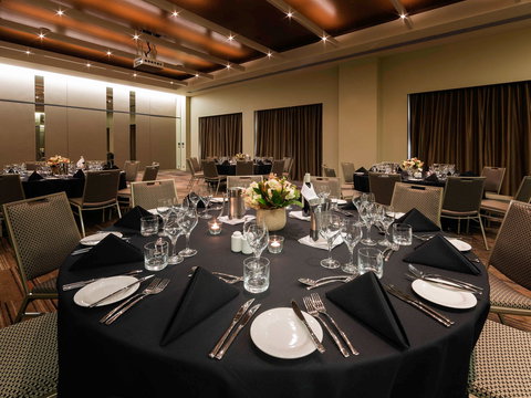 Pullman Hotel at Sydney Olympic Park - Accommodation Sydney 9