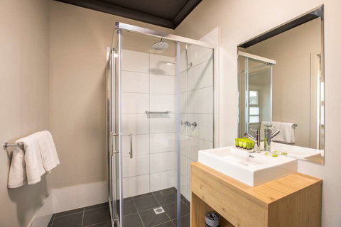 Nightcap at Chester Hill Hotel - Accommodation Sydney 0