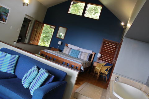 Mountain Edge Studios - Sydney 4u 1