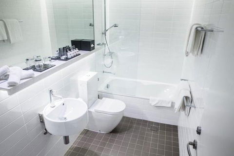 Adge Apartment Hotel - Sydney 4u 14