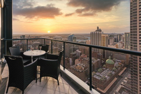 Meriton Suites Pitt Street - Accommodation Sydney 0