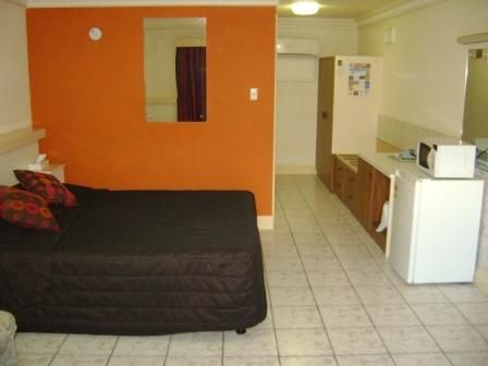 Alice Springs Airport Motel - Sydney 4u 1