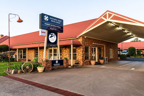 Parkes International - Accommodation Sydney 0