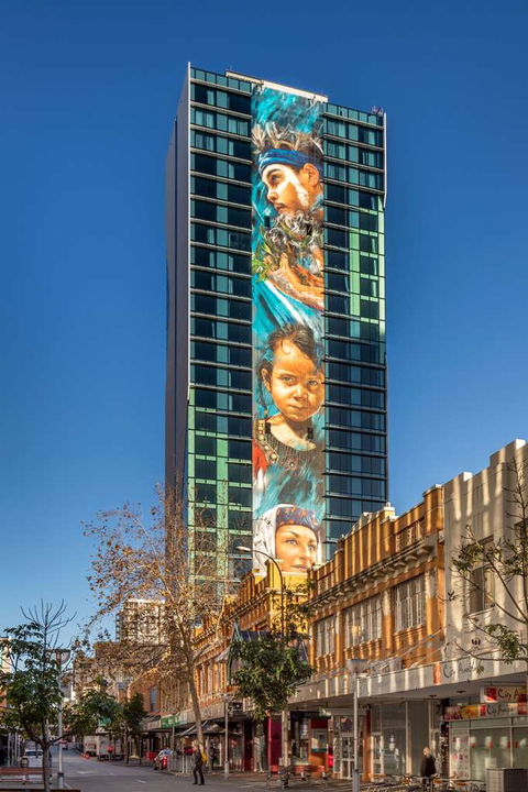 Art Series - The Adnate - Sydney 4u 0