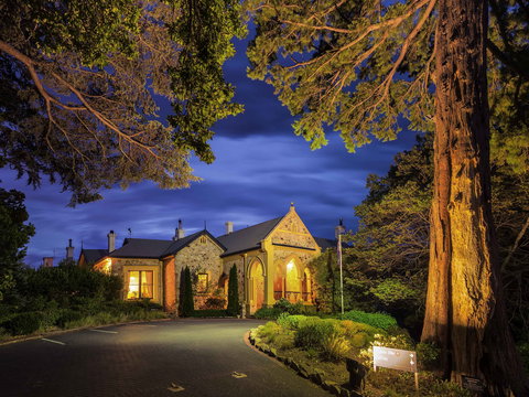 Mount Lofty House - Sydney Resort 0