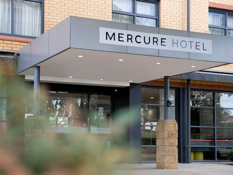 Mercure Sydney Blacktown - Sydney Resort 1