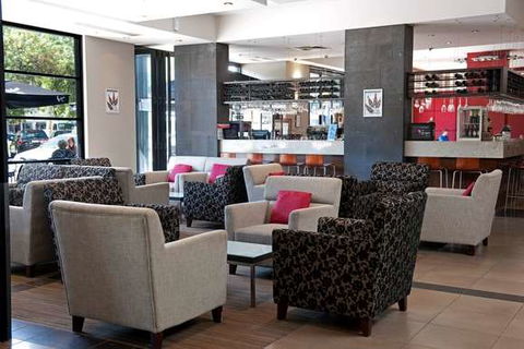 Mantra Hindmarsh Square - Accommodation Sydney 1