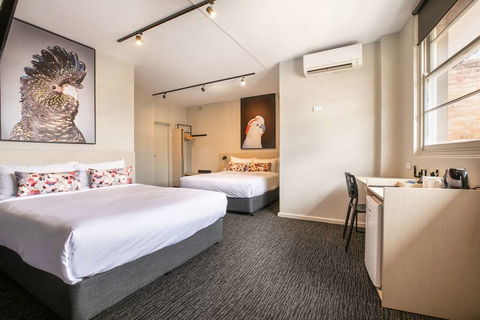 Nightcap At The Charles Hotel - Sydney 4u 2