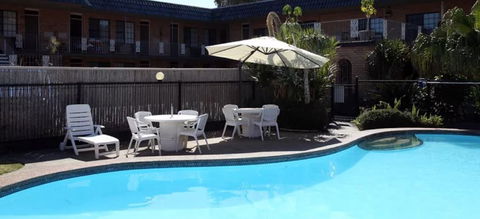 Bella Villa Motor Inn - Sydney 4u 1