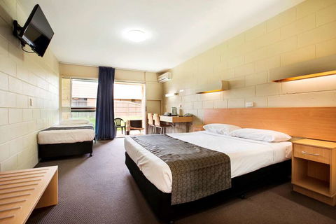 Dalrymple Motel - Accommodation Sydney 2