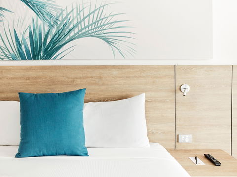 Novotel Cairns Oasis Resort - Sydney 4u 2