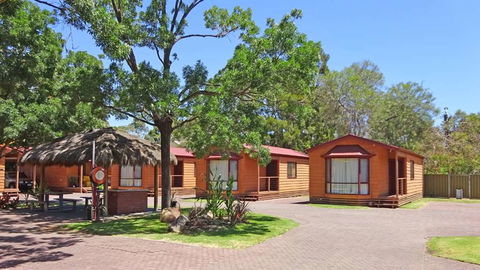 Adelaide Caravan Park - Sydney 4u 0