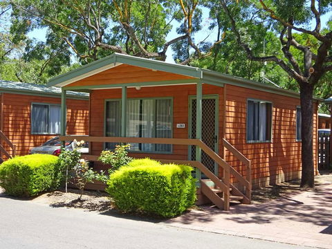 Adelaide Caravan Park - Sydney 4u 1