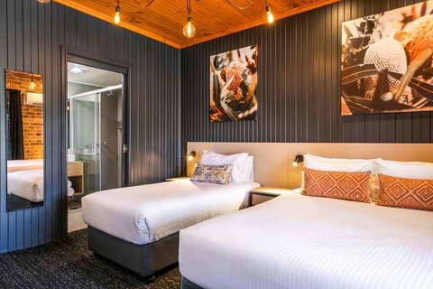 Macquarie Inn - Accommodation Sydney 2