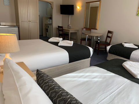 Heritage Motor Inn Goulburn - Sydney 4u 1