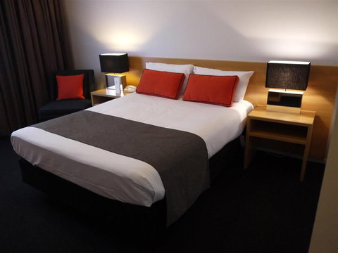 Alpha Hotel Canberra - Accommodation Sydney 0