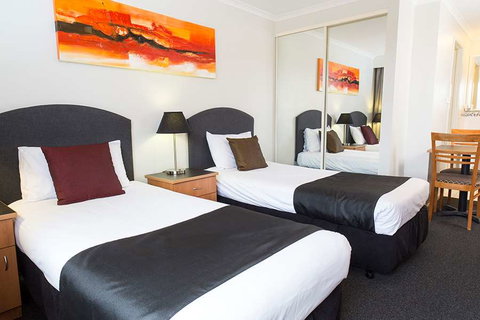 Alpha Hotel Canberra - Accommodation Sydney 1