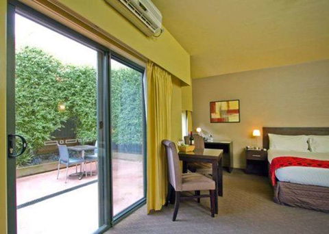Comfort Inn & Suites City Views - Sydney 4u 3