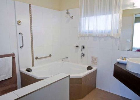 Comfort Inn & Suites City Views - Sydney 4u 6