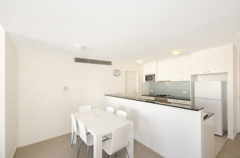 Astra Apartments Sydney CBD - Sydney 4u 10