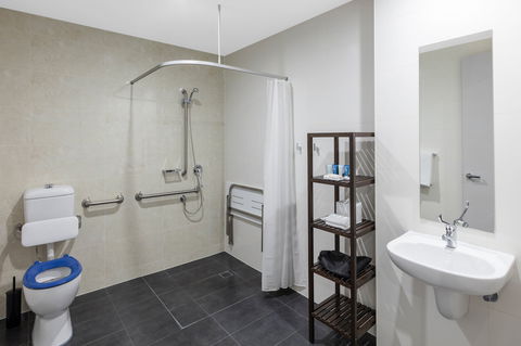 Meriton Serviced Apartments North Sydney - Sydney 4u 0