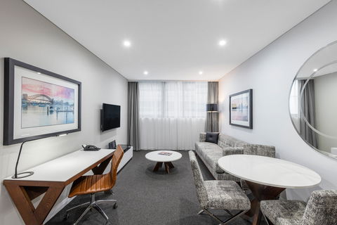 Meriton Serviced Apartments North Sydney - Sydney 4u 1