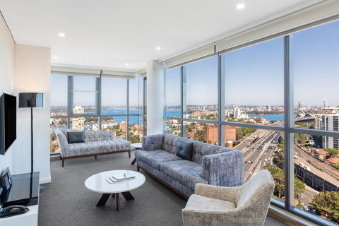 Meriton Serviced Apartments North Sydney - Sydney 4u 8