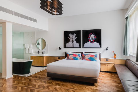 The Old Clare Hotel - Sydney 4u 13