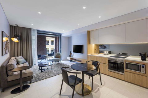 SKYE Suites Sydney - Sydney 4u 6