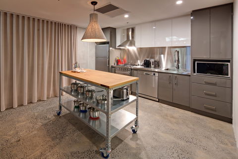 Zara Tower Serviced Apartments - Accommodation Sydney 9
