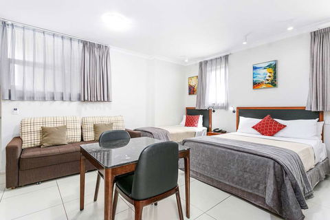 Comfort Inn & Suites Burwood - Accommodation Sydney 6