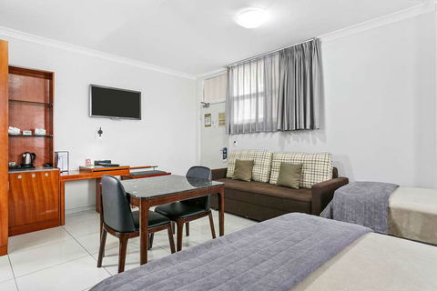 Comfort Inn & Suites Burwood - Accommodation Sydney 7