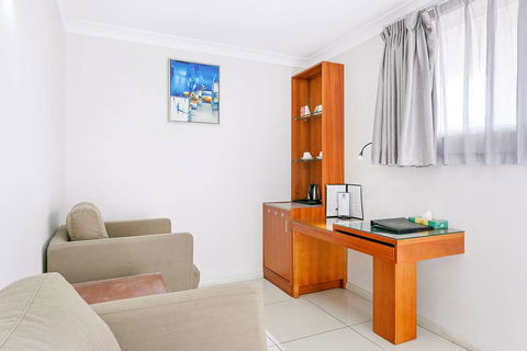 Comfort Inn & Suites Burwood - Accommodation Sydney 13