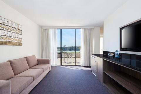 Holiday Inn Warwick Farm - Sydney 4u 11
