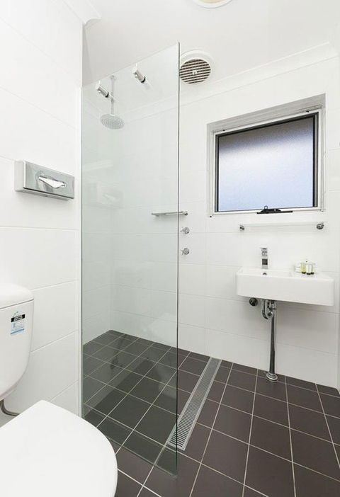 Forrest Hotel & Apartments - Accommodation Sydney 5