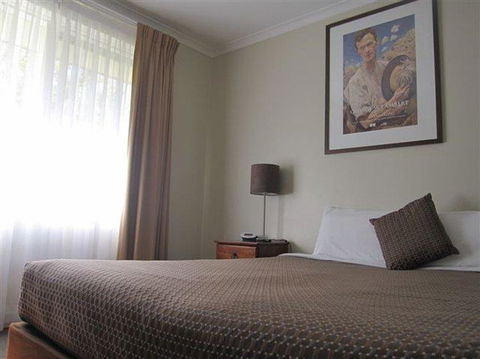 Forrest Hotel & Apartments - Accommodation Sydney 7