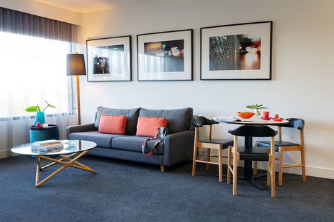 East Hotel - Sydney 4u 4